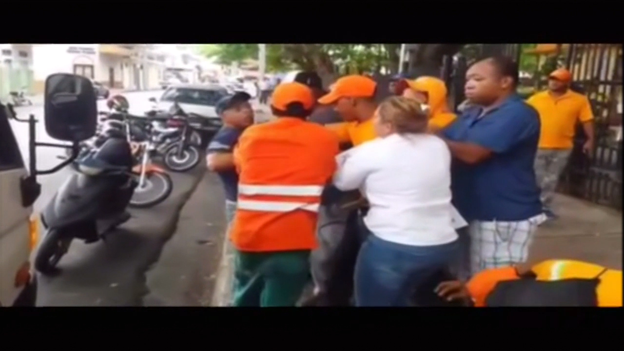 Los Opinadores: Tremendo ”Rebú” Se Armó Con Funcionaria Del Ayuntamiento De Santiago