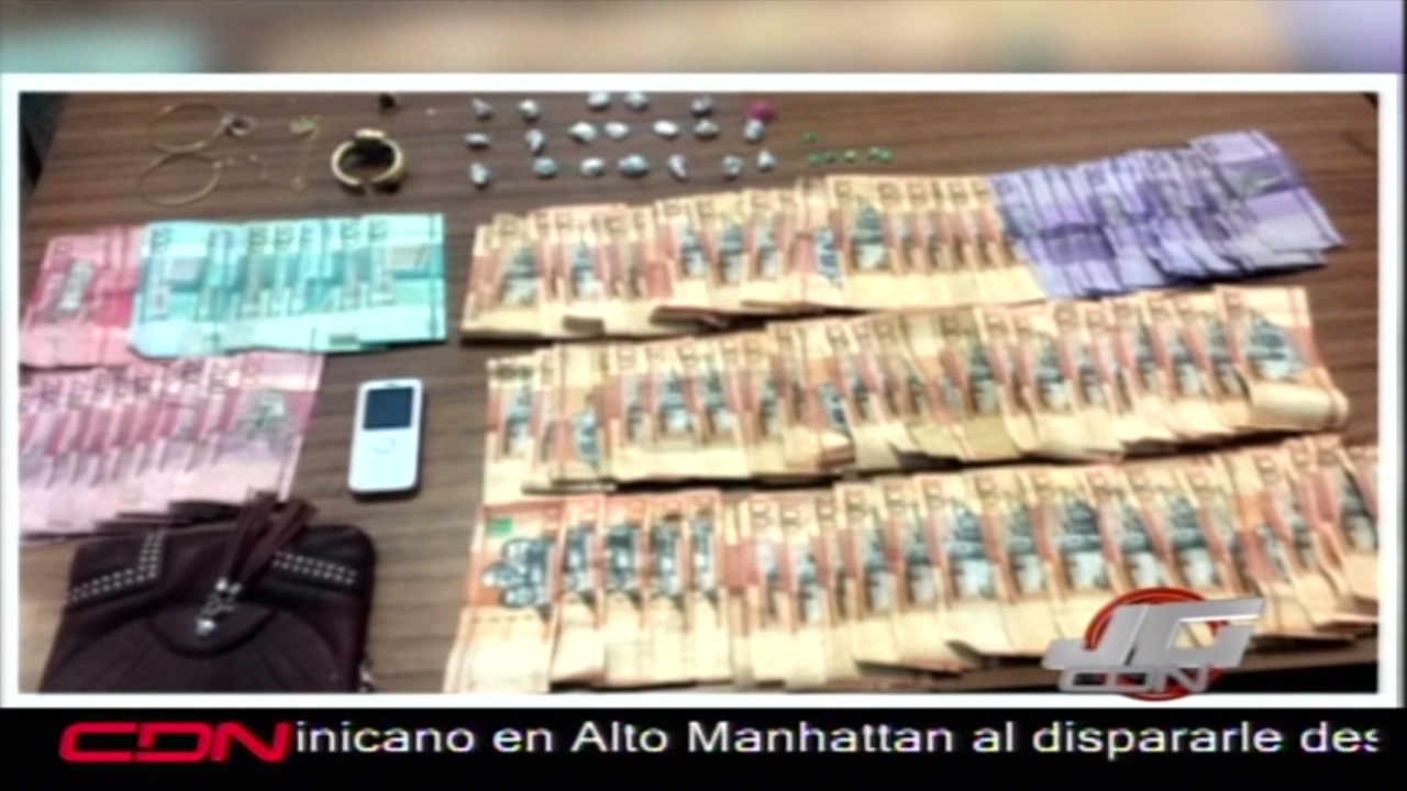 Miembros De La DNCD Apresan Un Hombre Con Cocaína