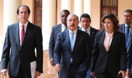 Julio Hazim: “Lo Que Tiene Que Hacer Danilo Medina Y Algunos Funcionarios Antes De Dejar El Poder”