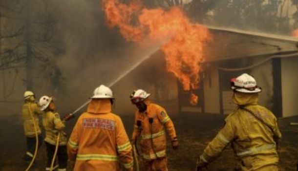 Mueren Bomberos De USA En Avión Contra Incendios De Australia