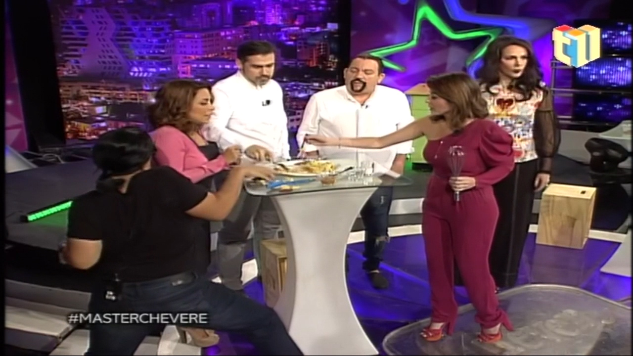 Por Poco Se Ama Un Lío En Esta Parodia De Master Chef En Chévere Nights