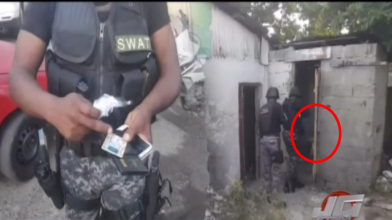 Se Tiraron Los Policías A Las Calles Y Mira Lo Que Encontraron