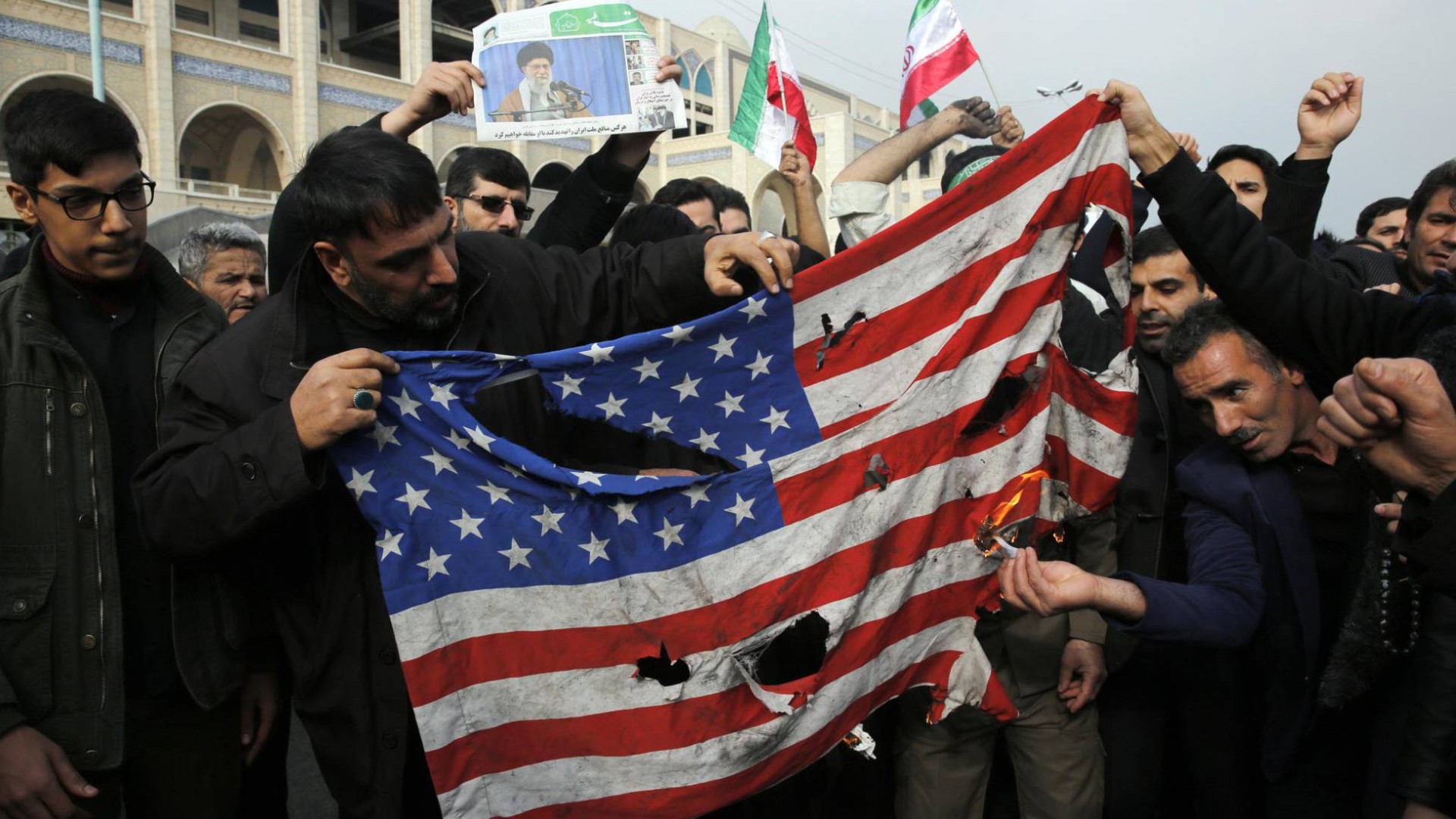 El Acuerdo EAU – Israel Sirve A Los EE.UU. E Israel Solamente