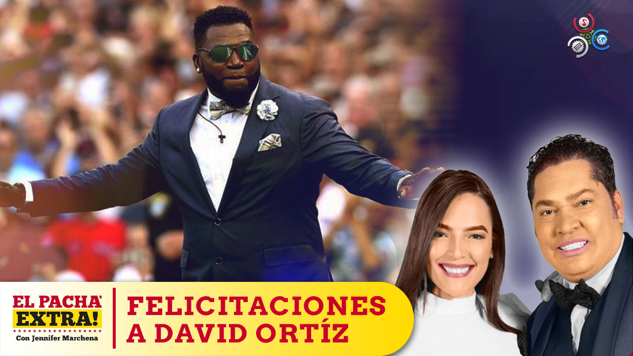 Pachá Felicita A David O. Por Ardua Labor Con Los Niños El Día De Las Leyenda En El Estadio Quisqueya