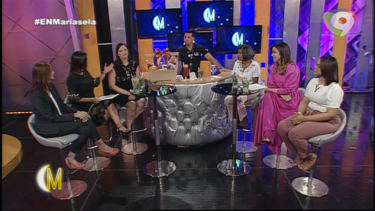 En El  Bar De Esta Noche Mariasela Con Grande Mujeres Emprendedoras