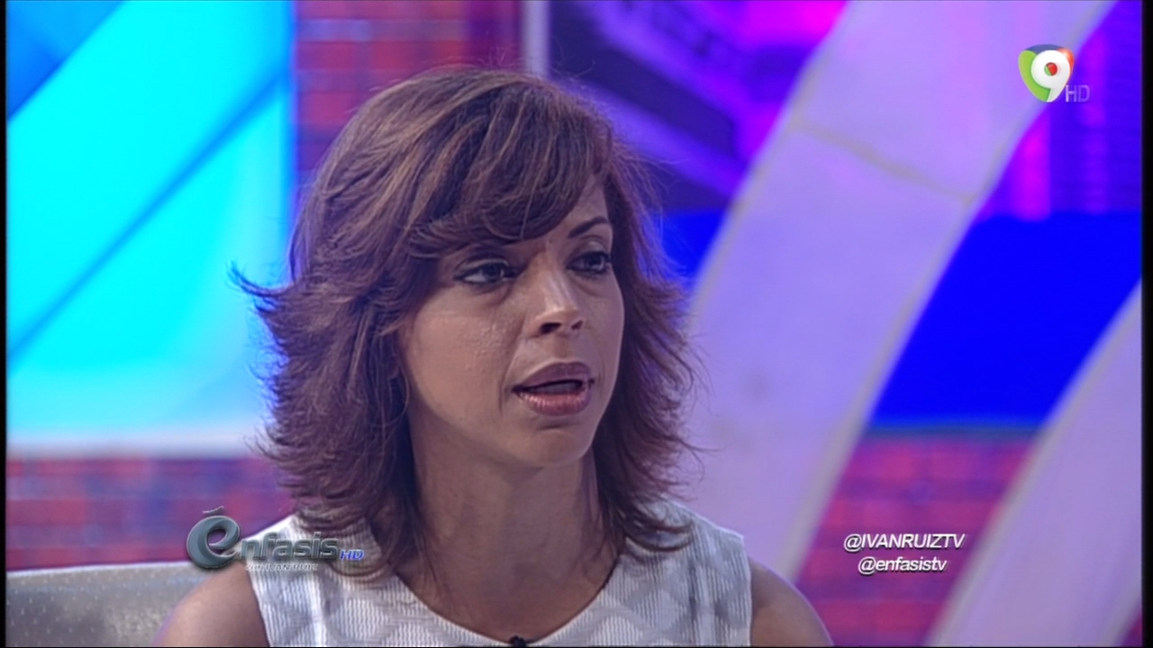 Énfasis – Una Entrevista Extraordinaria Con La Periodista Amelia Deschamps
