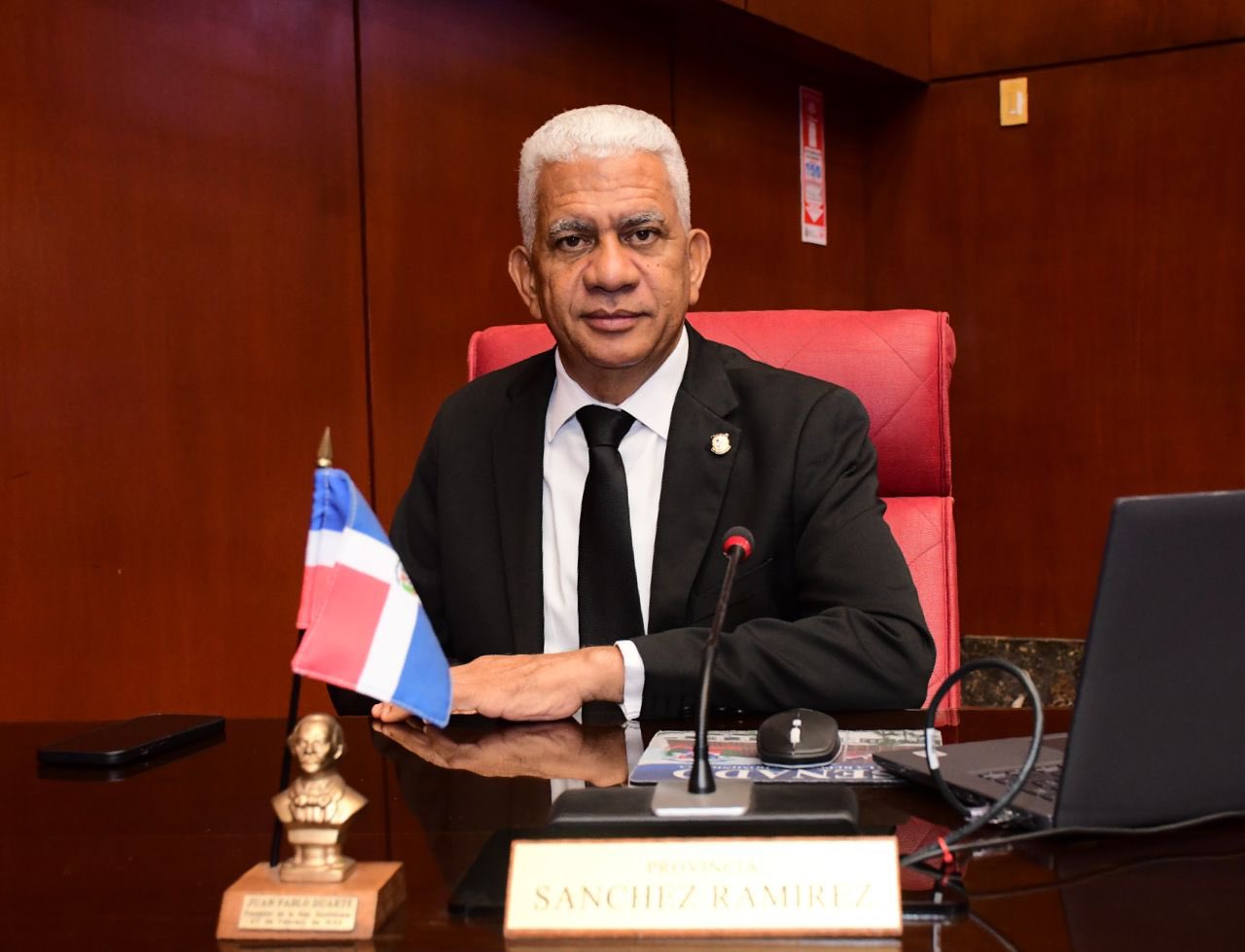 Ricardo De Los Santos El Nuevo Presidente Del Senado De La República