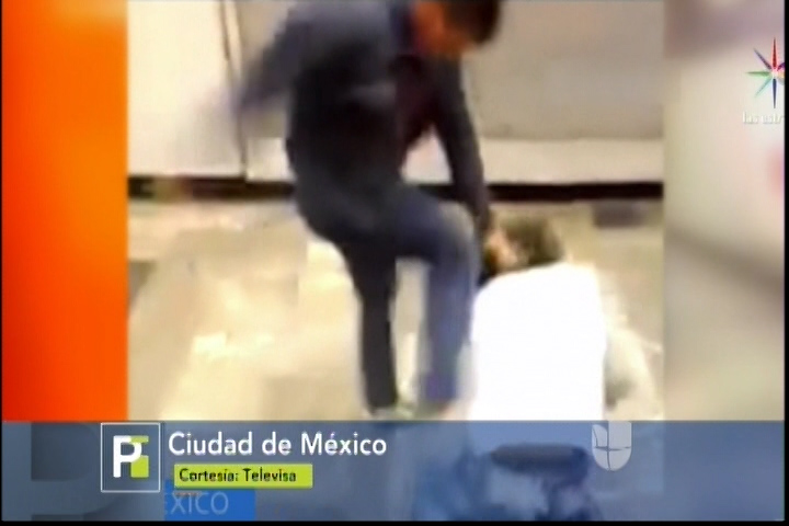 Hombre Le Da Tremenda Golpiza A Un Pasajero Del Metro En México