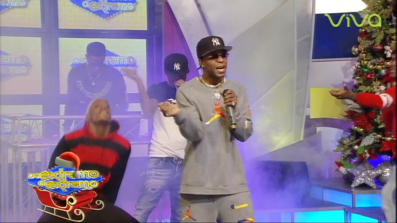 Haraca Kiko Demuestra Que Es El Mejor Artista Urbano Libra Por Libra En “De  Extremo A Extremo”