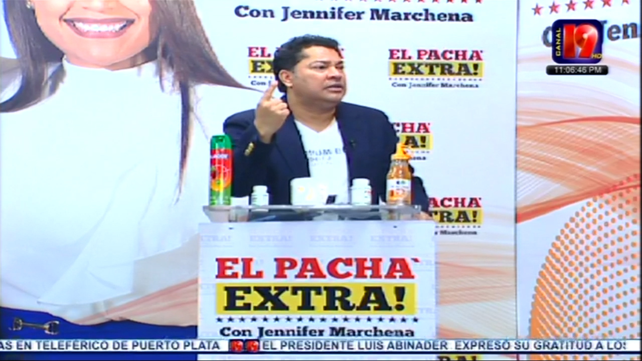 Tony Peña Guaba Entregando Medicina En Moca Y Puerto Plata