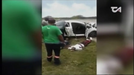 6 Personas Heridas Al Estrellarse El Vehículo Que Viajaban En Una Pared  Próximo Al Peaje De Punta Cana