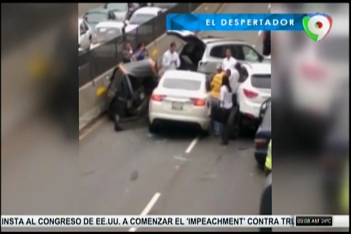 Múltiple Choque Colapsa Tránsito