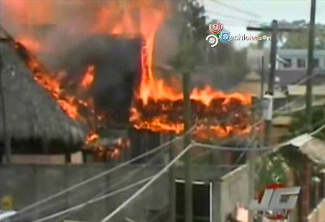 Un Incendio Redujo A Cenizas 16 Carros Y El Antiguo Rancho Merengue En La Autopista Joaquín Balaguer #Video