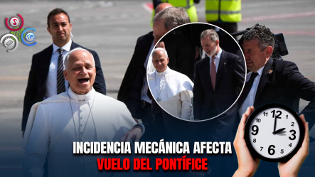 Incidencia Técnica Retrasa Salida Del Avión Del Papa En Tenerife; Pontífice Regresa A La Terminal Junto Al Rey Felipe VI