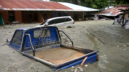 Al Menos 63 Muertos En Fuertes Inundaciones En Indonesia