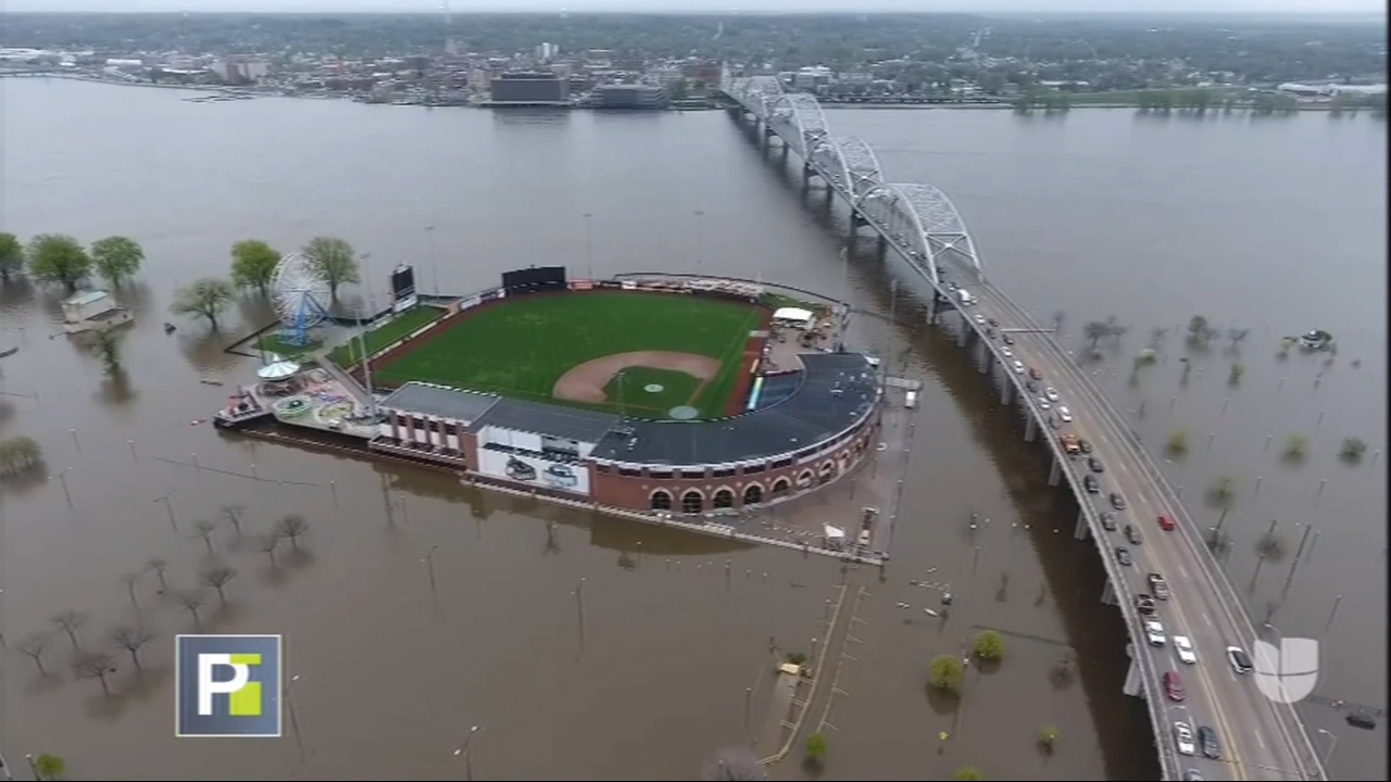 Inundaciones Tras Rotura De Barrera De Contención De Rió En Iowa EE.UU.