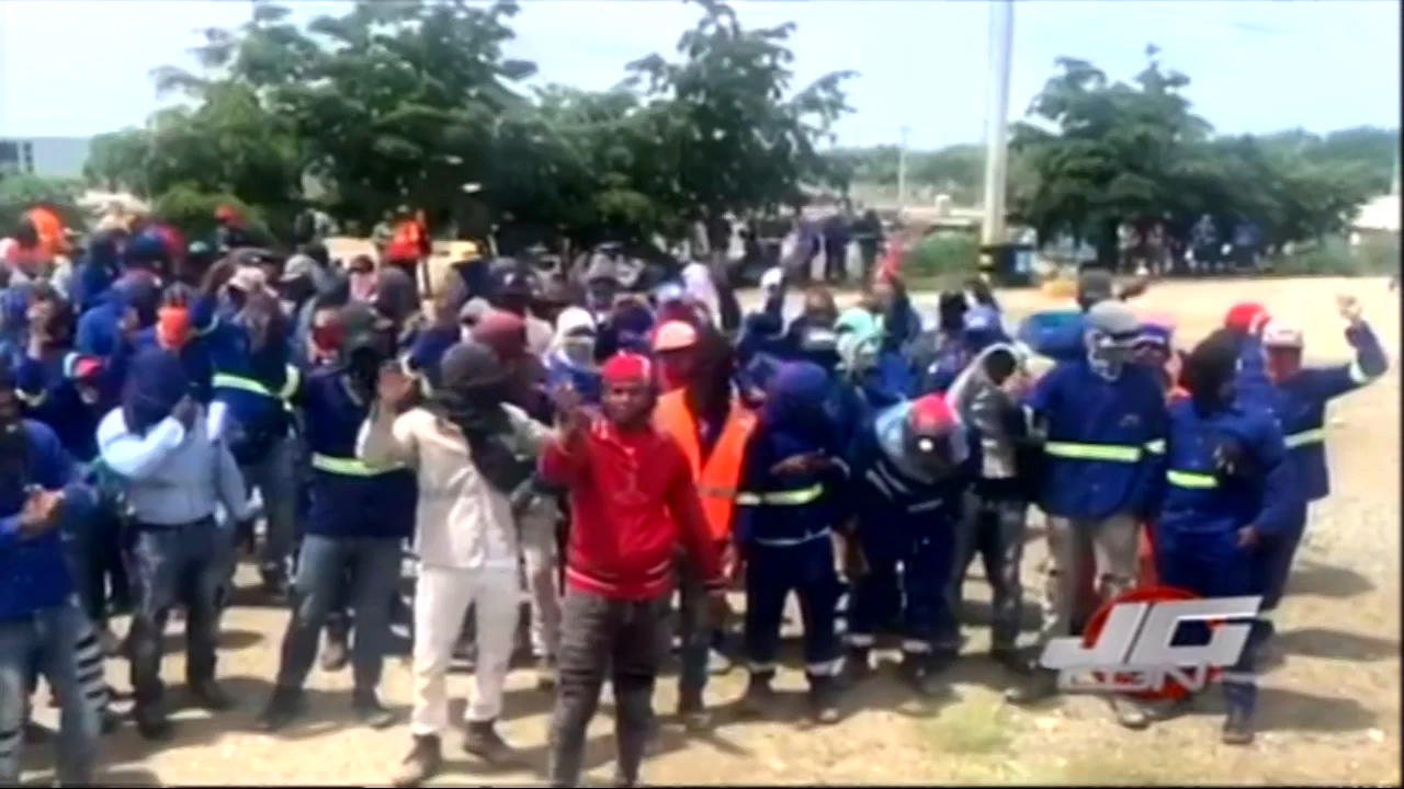 Sigue Protesta De Empleados Y Ex Empleados De Punta Catalina