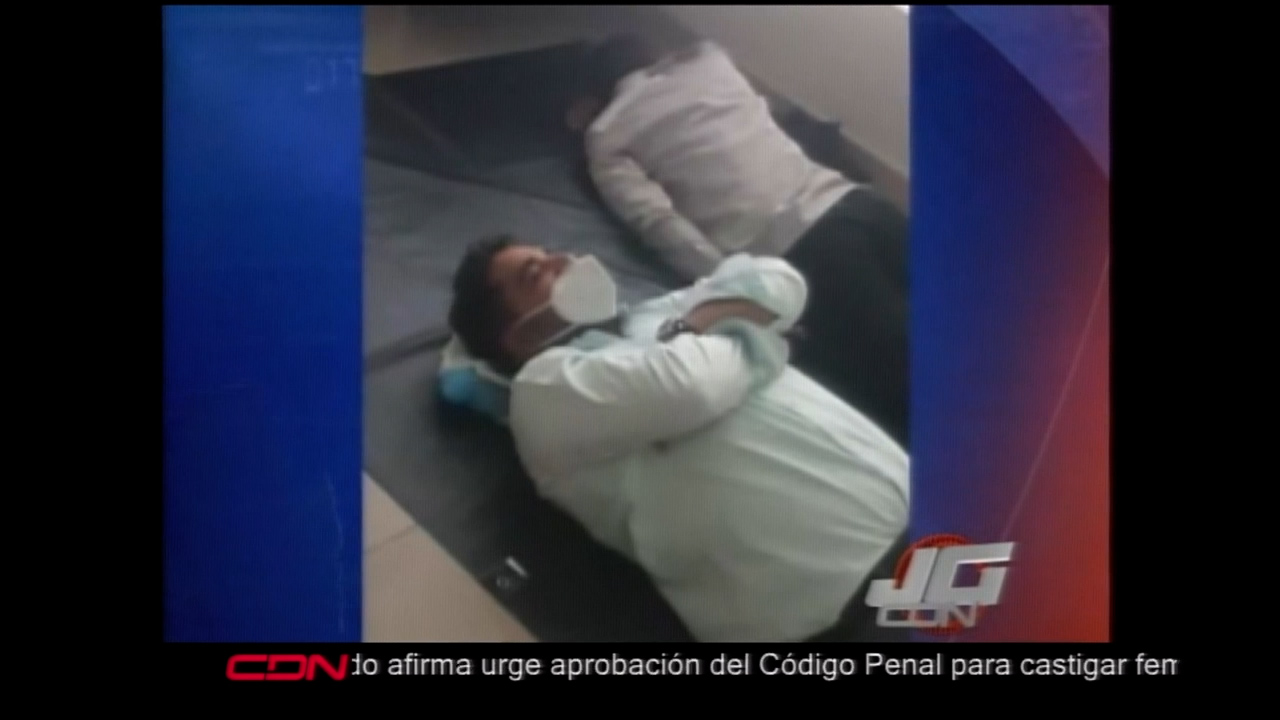 Médicos Realizan Huelga De Hambre Y Mira Porque