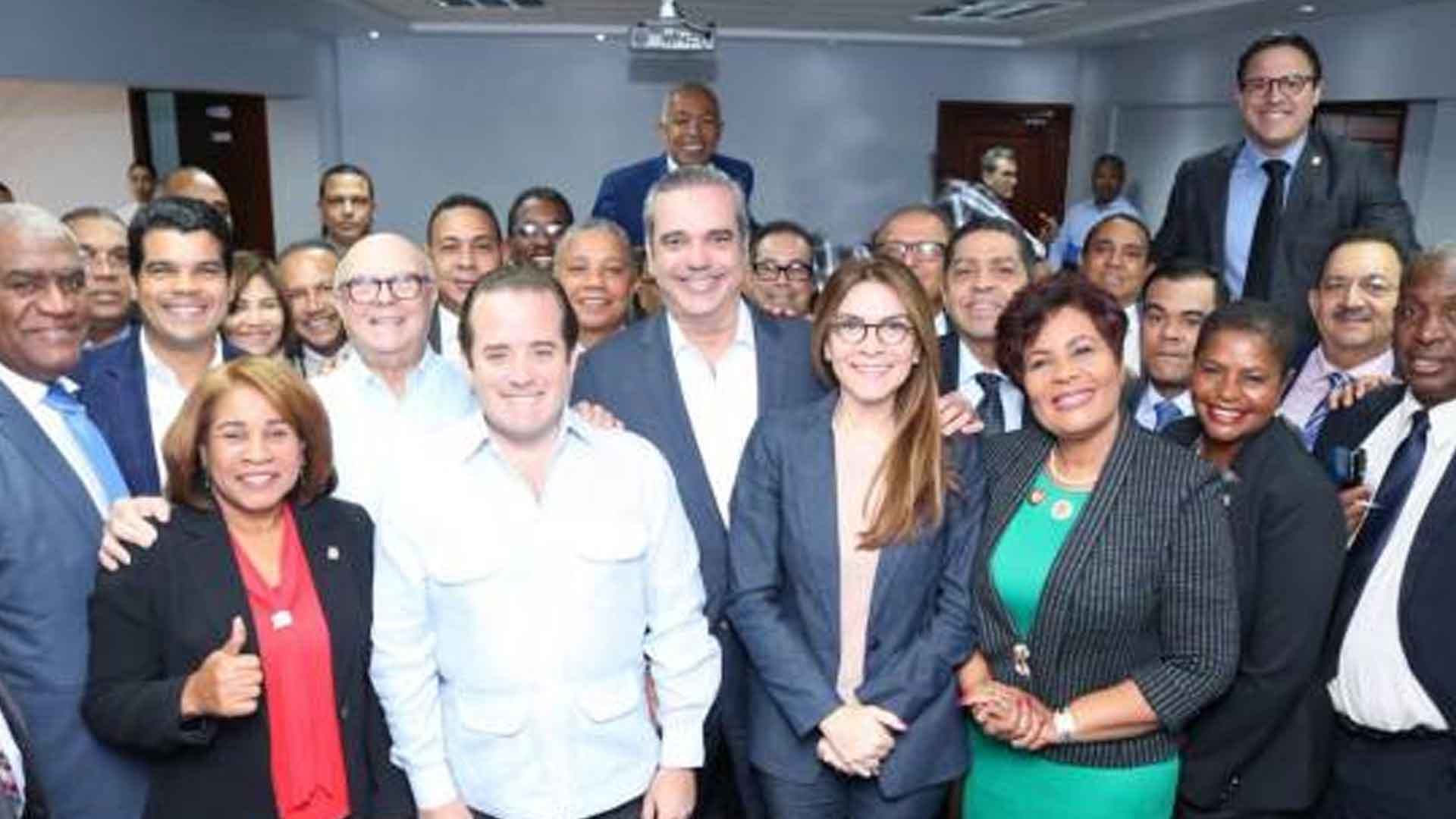 La Gran Filosofía Del PRM, ¿Bien O Mal?