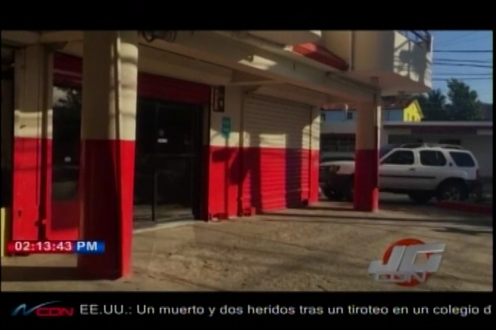 Ladrones Atracan Farmacia En Santiago Y Salen Disparando Del Lugar