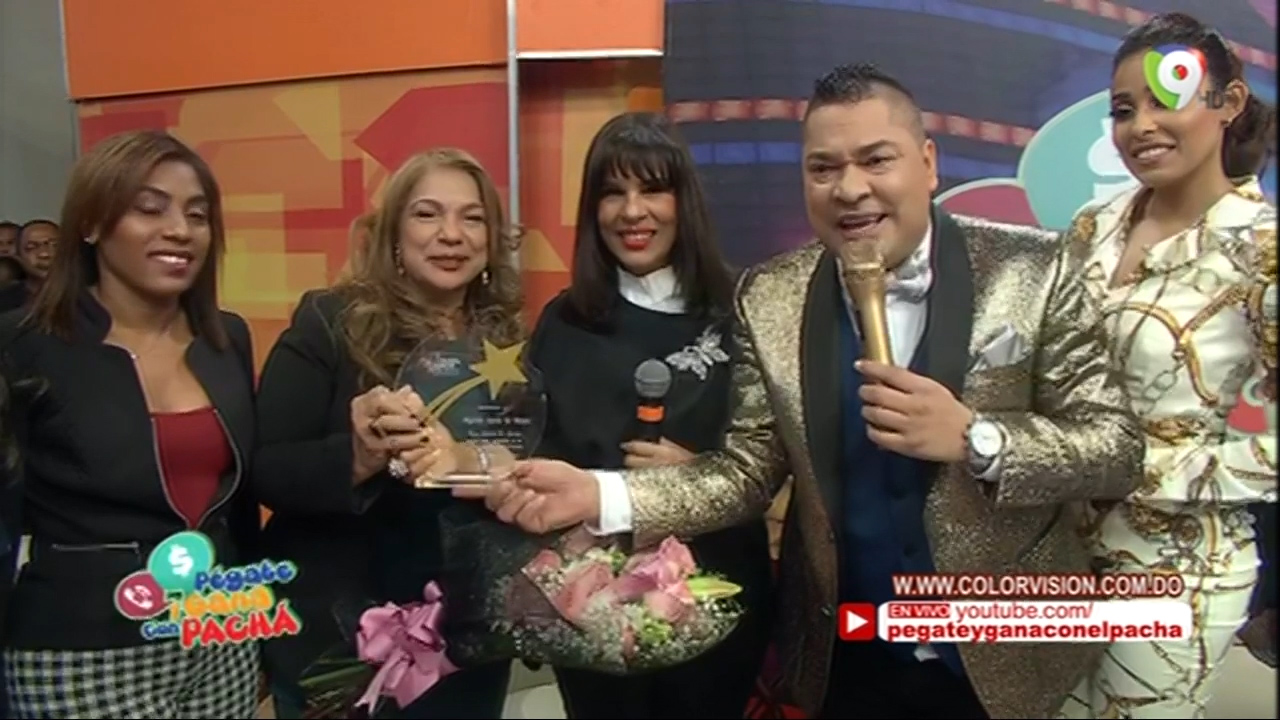 En Pégate Y Gana Con El Pacha Reconocen Como Estrella Por Siempre A Angelita Vargas