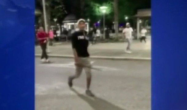 Le Entra A Machetazos A Dos Agentes De La PN