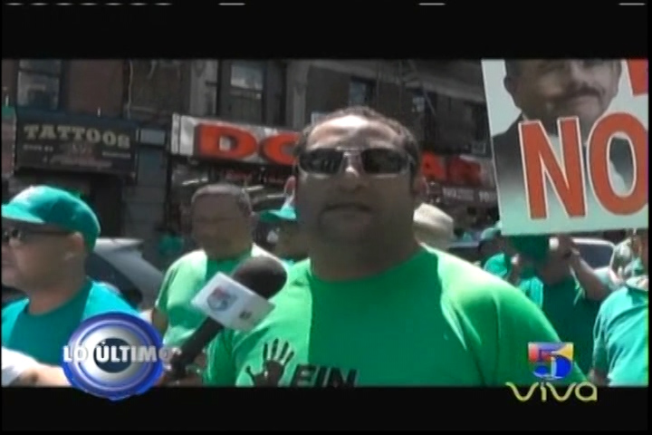 Cientos De Dominicanos Acudieron A La Marcha Verde En Nueva York