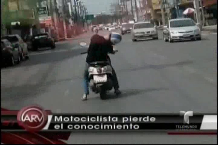Motociclista Se Desmaya Y Causa Alarma Vial