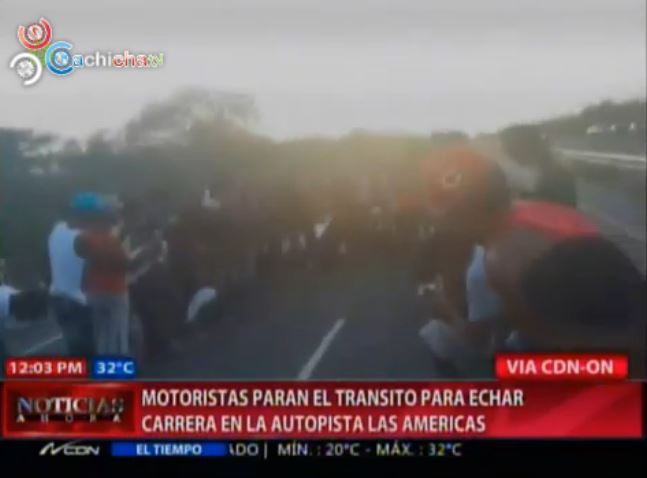 Motoristas Detienen El Tránsito Para Echar Carreras En La Autopista Las Américas #Video