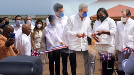 Presidente Abinader Inauguró Muelle Turístico Y Marcó El Inicio De Construcción De Hoteles