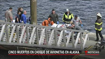 Cinco Muertos En Choque De Dos Avionetas Sobre Un Lago En Alaska
