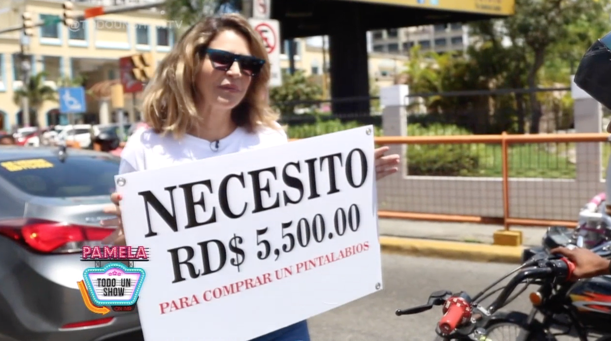 Necesito $5,500 Para Comprarme Un Pintalabios ¿Me Ayudas?