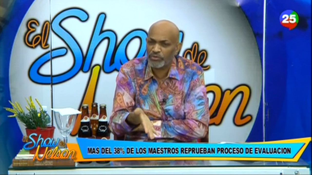 Nelson Javier Se Riega Con Los Maestros Que Reprobaron El Proceso De Evaluación