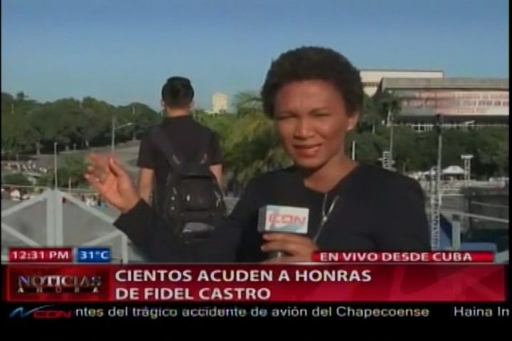 Edith Febles Hace Un Reportaje En Directo En El Acto Fúnebre De Fidel Castro