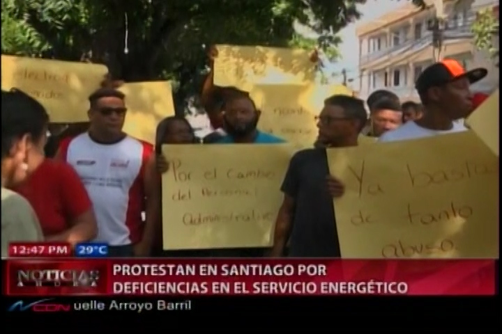 Protestas En Santiago Por Deficiencias En El Servicio Energético
