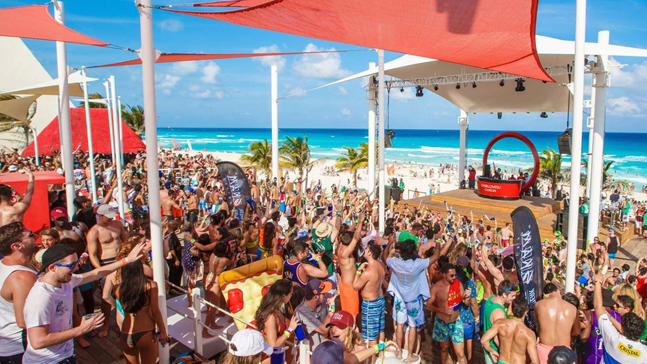 Coronavirus: Positivos Más De 60% De Spring Breakers Que Viajaron A México