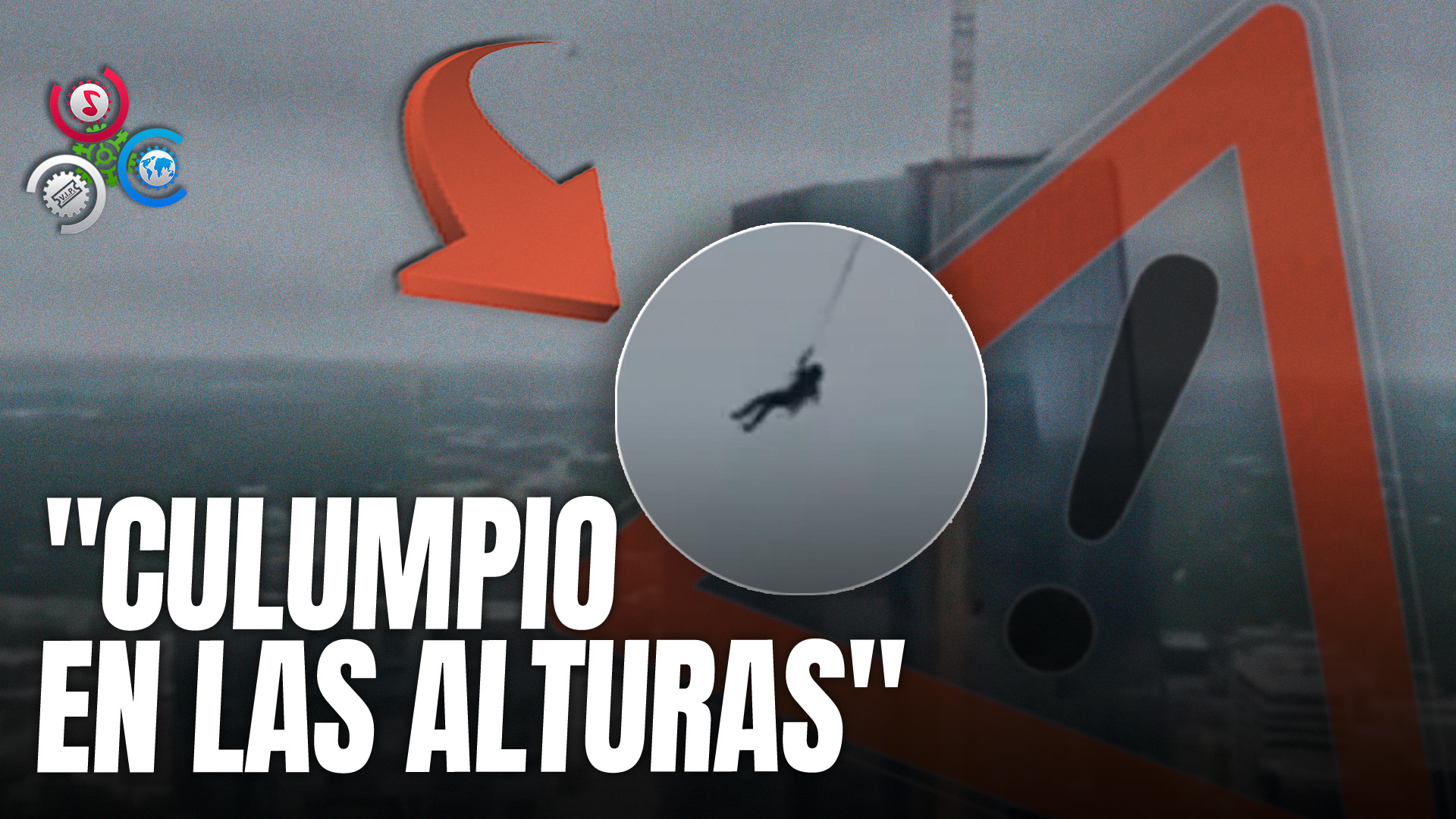 Hombre Es Visto Balanceándose Desde Grúa En Centro De Austin, Texas