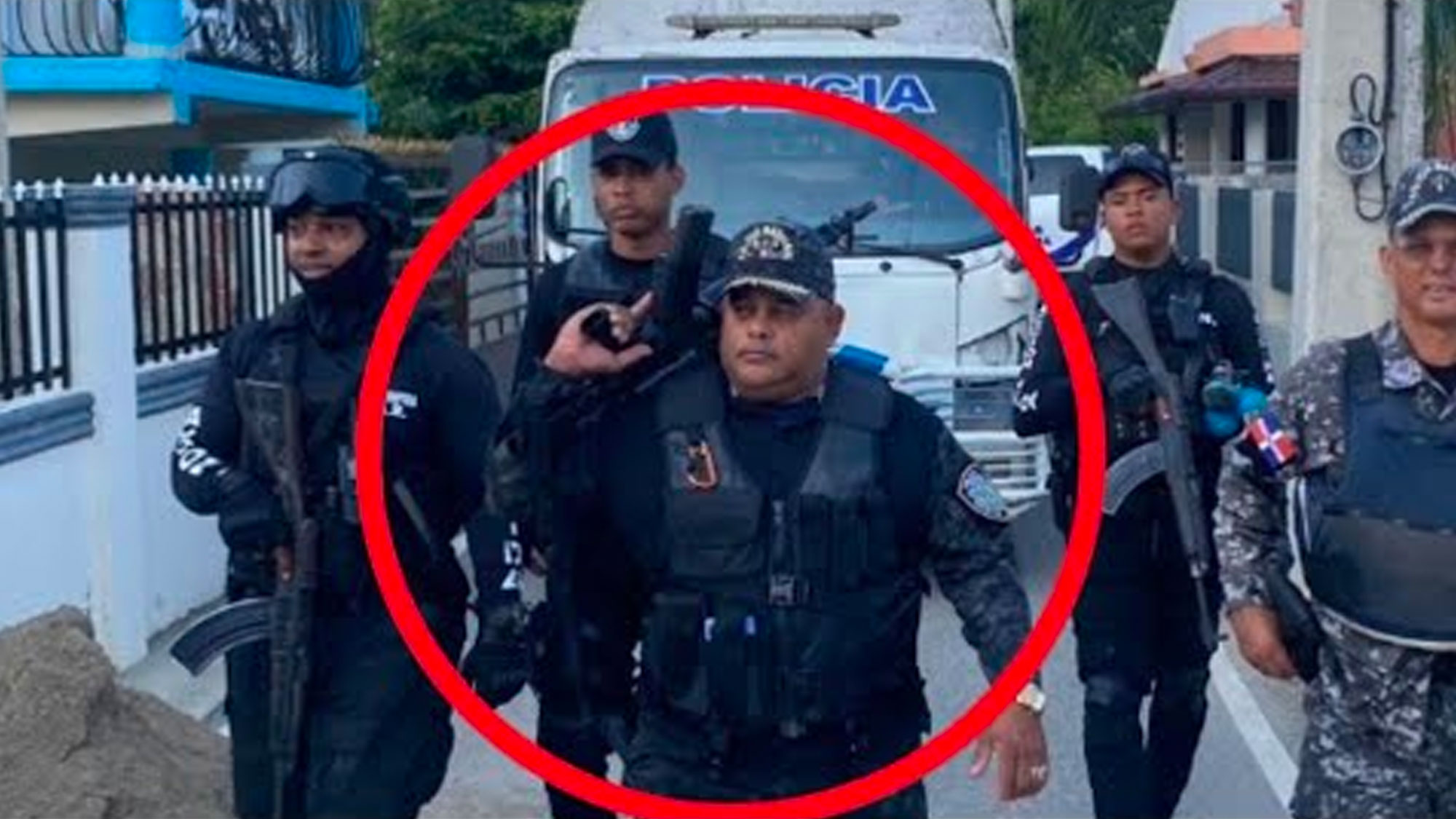 Apresamientos En Plena Calle, Todos Presos A Dormir En El Piso