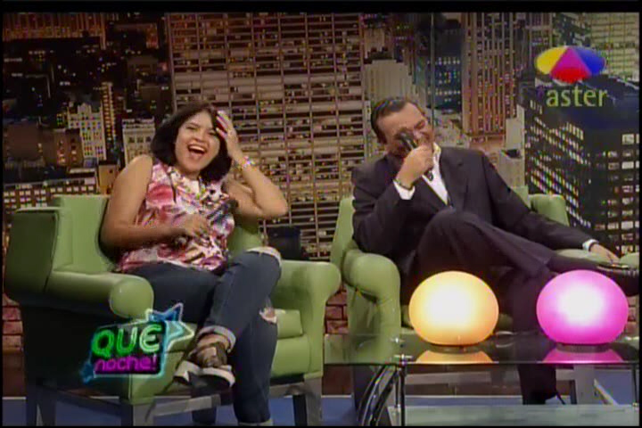 Laura Pausini Se Sorprende Con La Voz De Omega Durante Entrevista