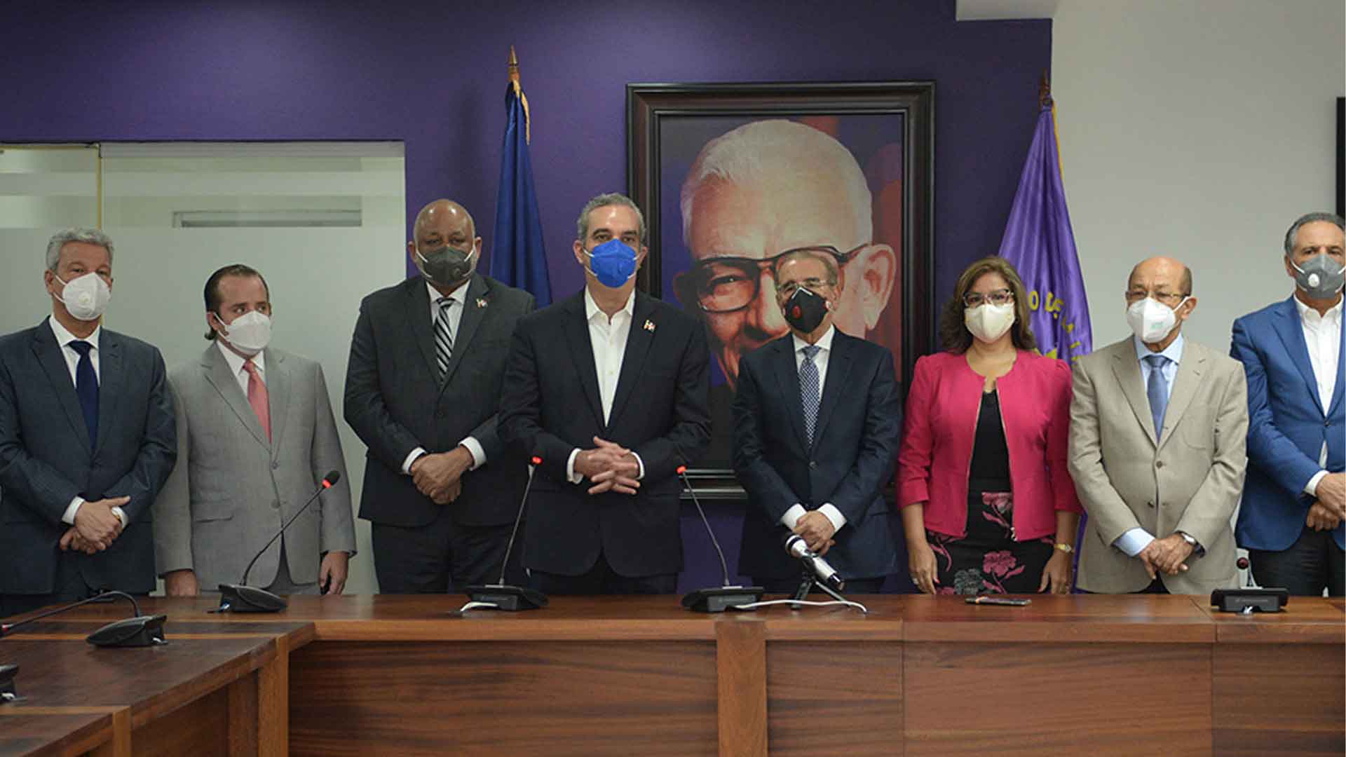 ¿Para Qué Abinader Se Reunió Con Danilo Medina?