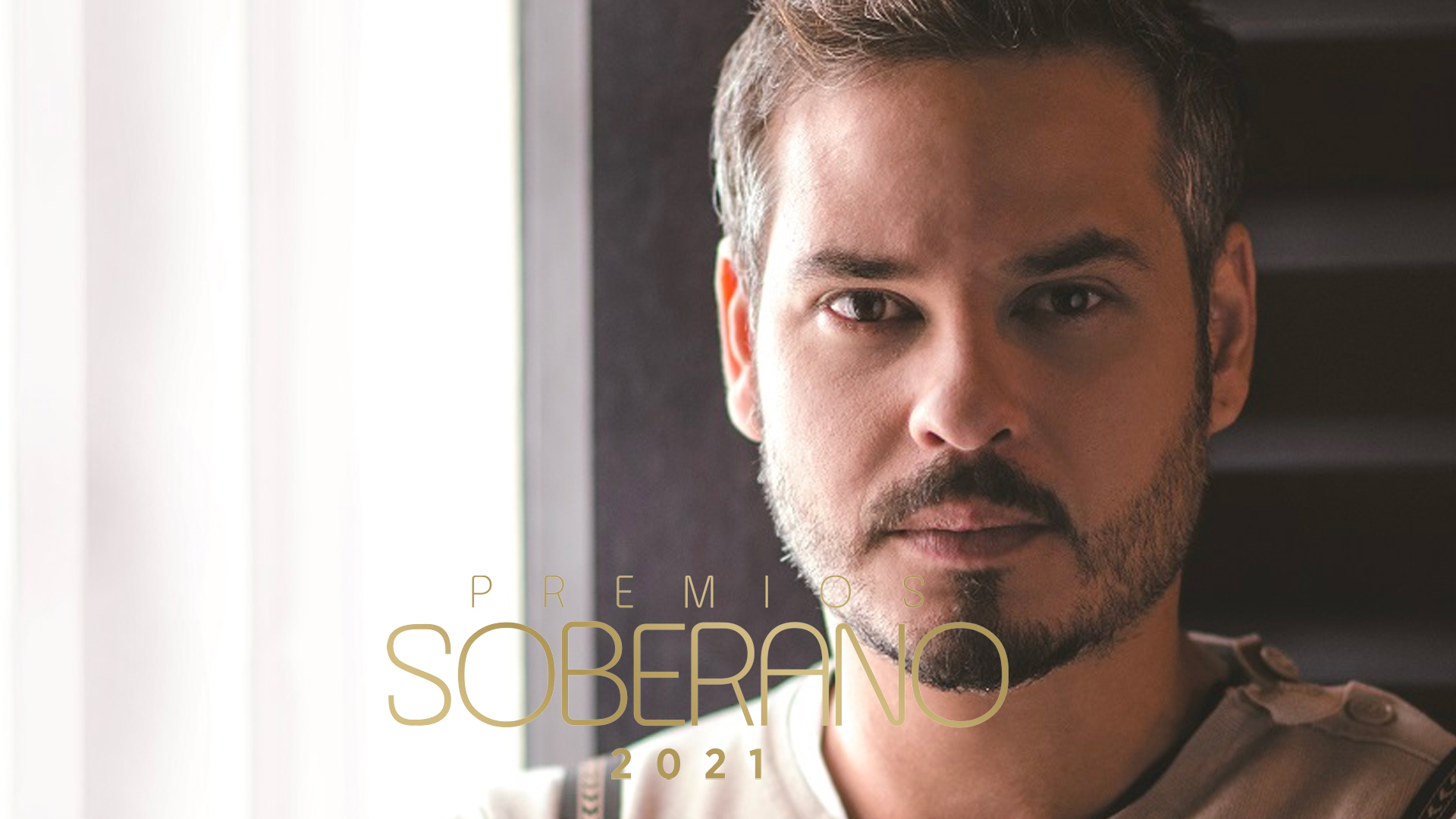 Frank Perozo Se Luce En Premios Soberano