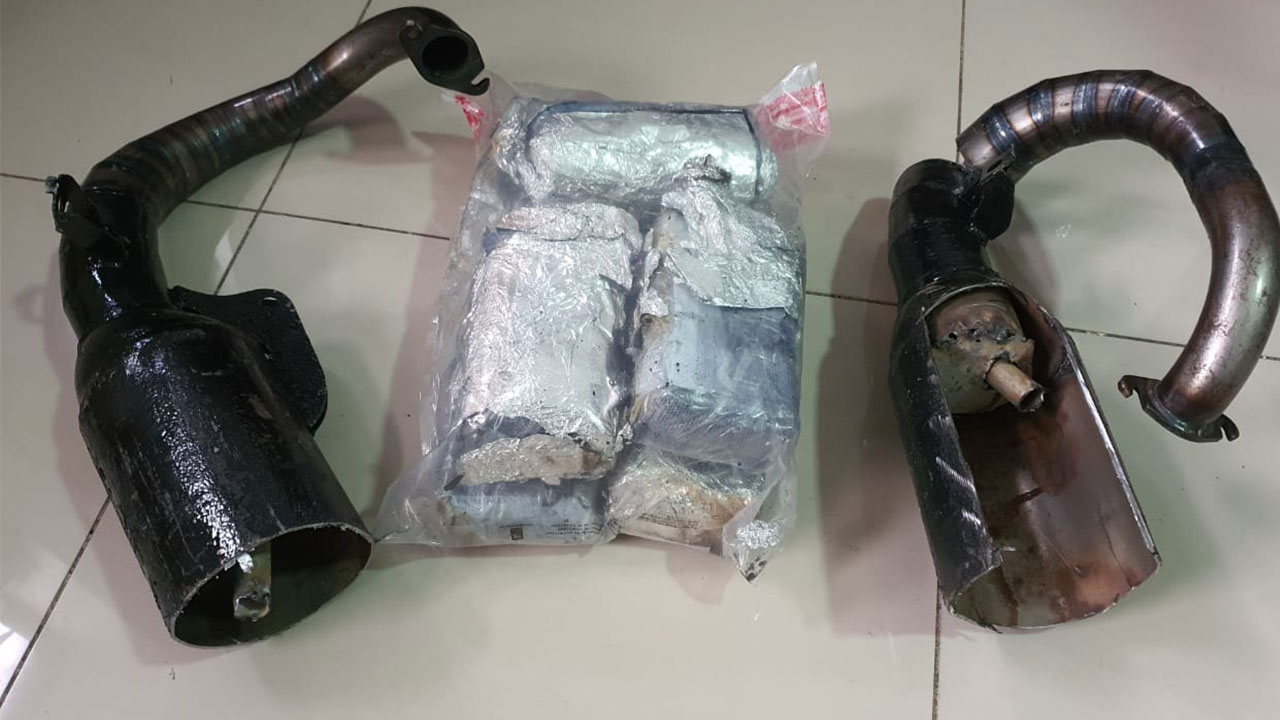 En El Inposdom Llegan Varios Muffler Llenos De Droga