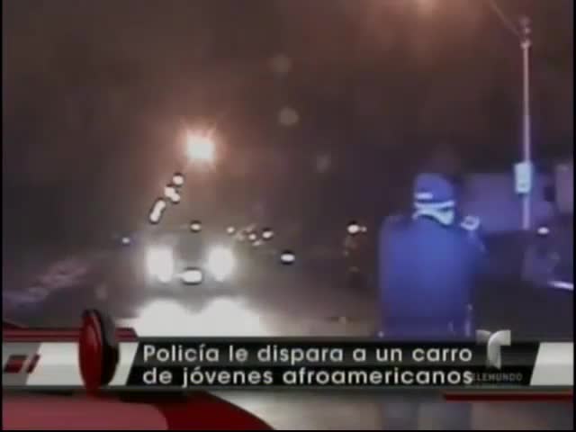 Policia Le Entra A Disparos Contra Auto Lleno De Afroamericanos #Video