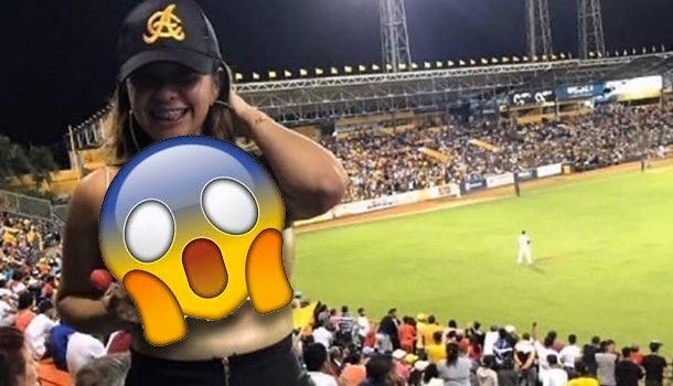 Fanática Enloquece Y Enseña Los Senos En Pleno Juego De Pelota