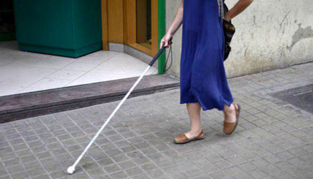 Mujer Finge Ser Ciega Por Casi 30 Años Para No Saludar A Los Demás