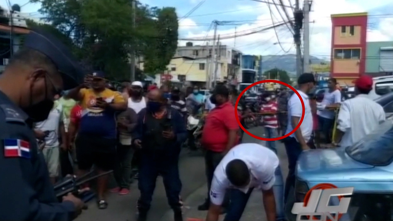 Hombre Hiere De Un Machetazo En La Cabeza A Agente De La Policía