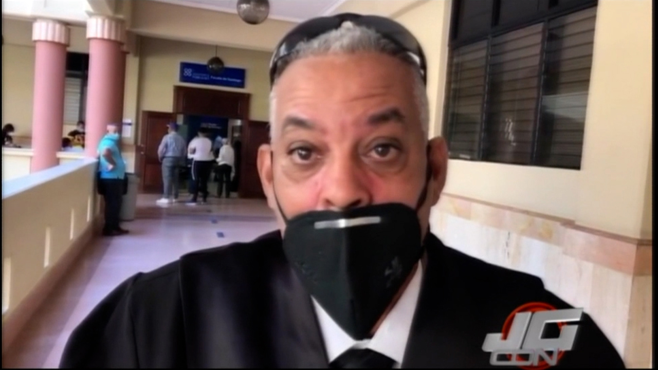 Abogado Se Altera Porque No Lo Dejan Entrar En El Palacio De Justicia