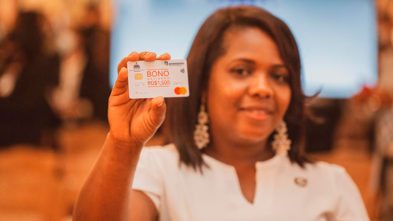 Gobierno Inicia Primera Etapa De Entrega De Unas 300 Mil Tarjetas De Bonos Navideños