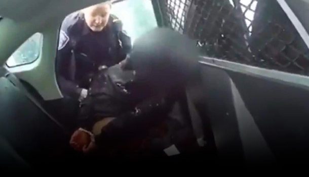 “Brutalidad Policial” Agentes Rocían Con Gas Pimienta y Esposan A Una Niña De 9 Años En Rochester