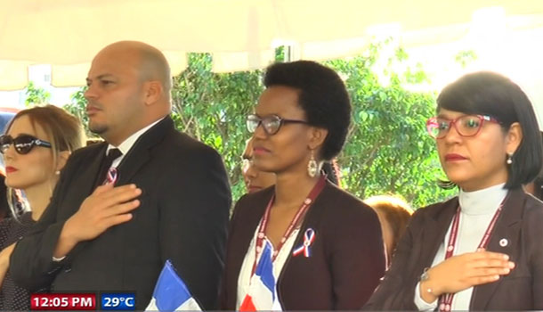 El Tribunal Constitucional Encabezó Acto Por El Mes De La Patria 